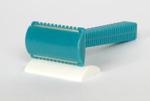 RAZOR, PREP DBL EDGE DISP TURQ Medegen Medical Products LLC 4777-02